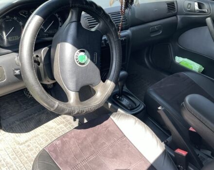 Сірий Шкода Октавія, об'ємом двигуна 1.6 л та пробігом 340 тис. км за 4500 $, фото 11 на Automoto.ua