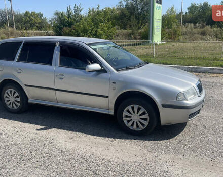 Серый Шкода Октавия, объемом двигателя 1.6 л и пробегом 388 тыс. км за 3600 $, фото 13 на Automoto.ua