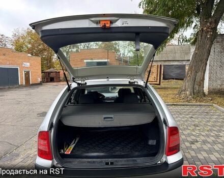 Серый Шкода Октавия, объемом двигателя 2 л и пробегом 265 тыс. км за 3900 $, фото 12 на Automoto.ua