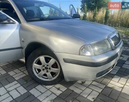 Сірий Шкода Октавія, об'ємом двигуна 1.6 л та пробігом 300 тис. км за 2750 $, фото 9 на Automoto.ua