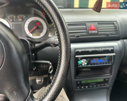 Серый Шкода Октавия, объемом двигателя 1.8 л и пробегом 175 тыс. км за 5600 $, фото 3 на Automoto.ua