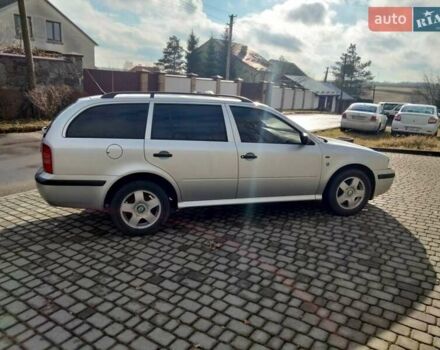 Серый Шкода Октавия, объемом двигателя 1.6 л и пробегом 270 тыс. км за 4102 $, фото 1 на Automoto.ua