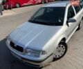 Серый Шкода Октавия, объемом двигателя 1.6 л и пробегом 182 тыс. км за 4350 $, фото 1 на Automoto.ua