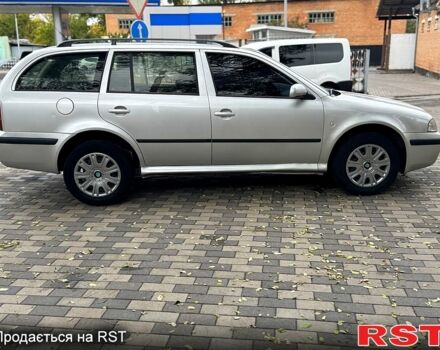 Серый Шкода Октавия, объемом двигателя 2 л и пробегом 265 тыс. км за 3900 $, фото 3 на Automoto.ua