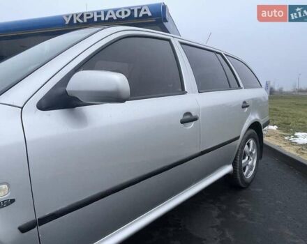 Серый Шкода Октавия, объемом двигателя 1.6 л и пробегом 300 тыс. км за 3350 $, фото 4 на Automoto.ua