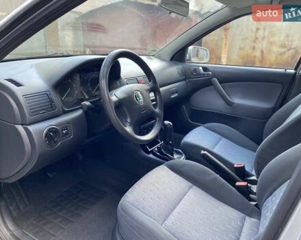 Серый Шкода Октавия, объемом двигателя 1.6 л и пробегом 232 тыс. км за 4250 $, фото 13 на Automoto.ua