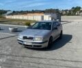 Серый Шкода Октавия, объемом двигателя 1.6 л и пробегом 409 тыс. км за 2400 $, фото 1 на Automoto.ua