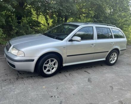 Серый Шкода Октавия, объемом двигателя 2 л и пробегом 365 тыс. км за 3850 $, фото 1 на Automoto.ua