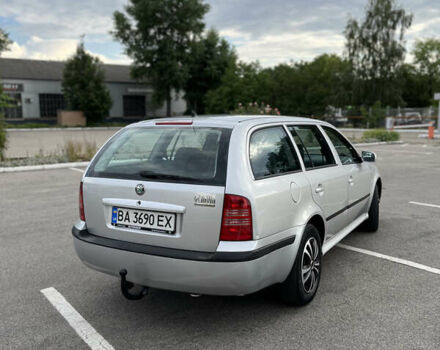 Серый Шкода Октавия, объемом двигателя 1.6 л и пробегом 282 тыс. км за 5300 $, фото 3 на Automoto.ua