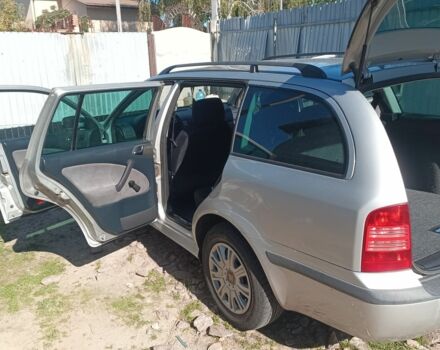 Шкода Октавия 2003 в Макарове на Automoto.ua Серый Шкода Октавия, объемом двигателя 1.6 л и пробегом 253 тыс. км за 4900 $, фото 9 на Automoto.ua