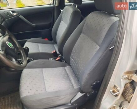 Сірий Шкода Октавія, об'ємом двигуна 1.6 л та пробігом 202 тис. км за 4850 $, фото 39 на Automoto.ua