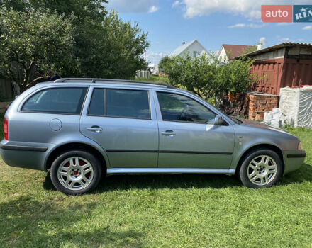 Серый Шкода Октавия, объемом двигателя 1.6 л и пробегом 253 тыс. км за 4500 $, фото 2 на Automoto.ua