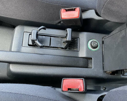 Серый Шкода Октавия, объемом двигателя 1.6 л и пробегом 253 тыс. км за 4500 $, фото 13 на Automoto.ua