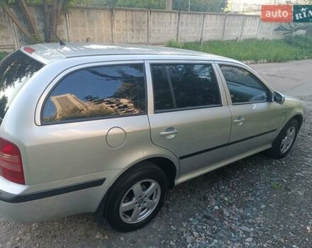 Сірий Шкода Октавія, об'ємом двигуна 1.8 л та пробігом 195 тис. км за 6000 $, фото 4 на Automoto.ua
