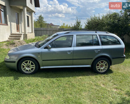 Серый Шкода Октавия, объемом двигателя 1.6 л и пробегом 253 тыс. км за 4500 $, фото 1 на Automoto.ua