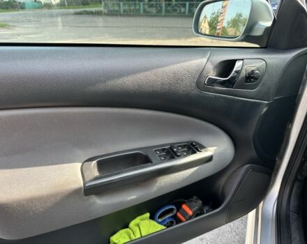 Серый Шкода Октавия, объемом двигателя 1.6 л и пробегом 252 тыс. км за 4300 $, фото 14 на Automoto.ua