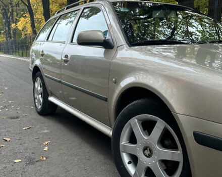 Серый Шкода Октавия, объемом двигателя 1.6 л и пробегом 234 тыс. км за 4999 $, фото 1 на Automoto.ua