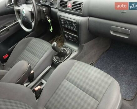 Серый Шкода Октавия, объемом двигателя 1.6 л и пробегом 238 тыс. км за 4750 $, фото 26 на Automoto.ua