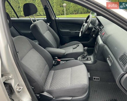 Серый Шкода Октавия, объемом двигателя 1.6 л и пробегом 179 тыс. км за 5290 $, фото 39 на Automoto.ua