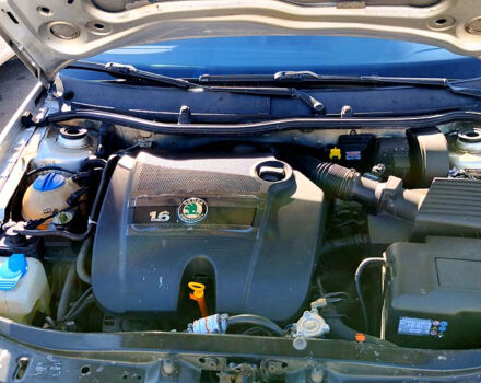 Серый Шкода Октавия, объемом двигателя 1.6 л и пробегом 424 тыс. км за 4300 $, фото 3 на Automoto.ua