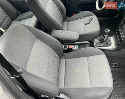 Серый Шкода Октавия, объемом двигателя 1.6 л и пробегом 179 тыс. км за 5290 $, фото 36 на Automoto.ua