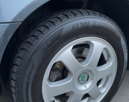 Шкода Октавия 2004 в Виннице на Automoto.ua Серый Шкода Октавия, объемом двигателя 2 л и пробегом 231 тыс. км за 3950 $, фото 4 на Automoto.ua