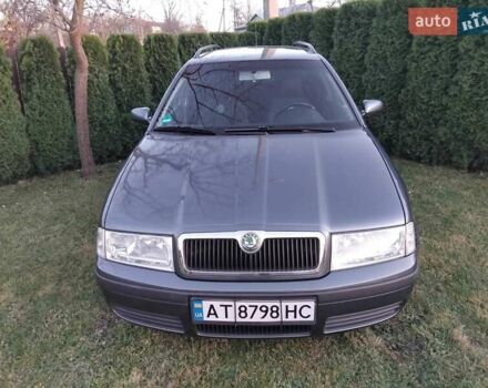 Сірий Шкода Октавія, об'ємом двигуна 2 л та пробігом 245 тис. км за 5000 $, фото 3 на Automoto.ua