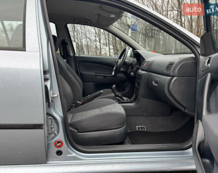 Серый Шкода Октавия, объемом двигателя 1.6 л и пробегом 222 тыс. км за 5200 $, фото 52 на Automoto.ua