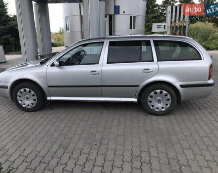 Серый Шкода Октавия, объемом двигателя 1.98 л и пробегом 319 тыс. км за 3500 $, фото 2 на Automoto.ua