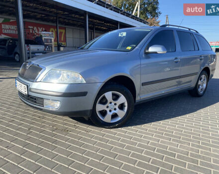 Серый Шкода Октавия, объемом двигателя 1.6 л и пробегом 211 тыс. км за 5700 $, фото 2 на Automoto.ua