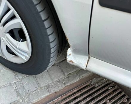 Серый Шкода Октавия, объемом двигателя 1.6 л и пробегом 256 тыс. км за 3900 $, фото 7 на Automoto.ua