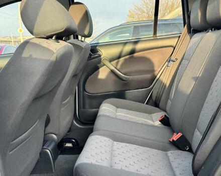 Серый Шкода Октавия, объемом двигателя 1.6 л и пробегом 245 тыс. км за 5600 $, фото 12 на Automoto.ua