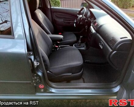 Сірий Шкода Октавія, об'ємом двигуна 2 л та пробігом 245 тис. км за 4950 $, фото 5 на Automoto.ua