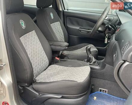 Серый Шкода Октавия, объемом двигателя 1.6 л и пробегом 310 тыс. км за 5300 $, фото 9 на Automoto.ua