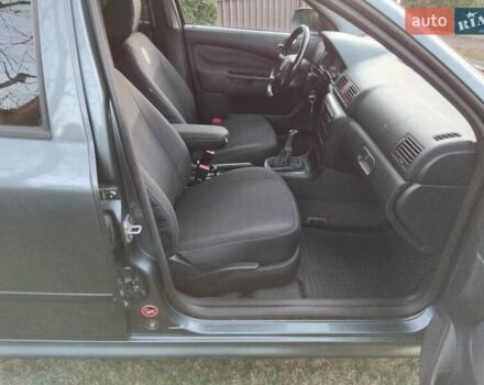 Серый Шкода Октавия, объемом двигателя 1.98 л и пробегом 245 тыс. км за 4900 $, фото 2 на Automoto.ua