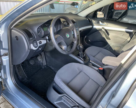 Серый Шкода Октавия, объемом двигателя 1.6 л и пробегом 211 тыс. км за 5700 $, фото 33 на Automoto.ua