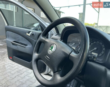 Серый Шкода Октавия, объемом двигателя 1.6 л и пробегом 189 тыс. км за 4999 $, фото 67 на Automoto.ua