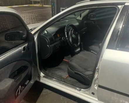 Серый Шкода Октавия, объемом двигателя 1.6 л и пробегом 305 тыс. км за 4500 $, фото 2 на Automoto.ua