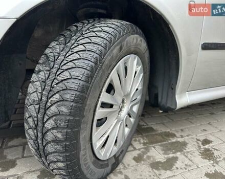 Серый Шкода Октавия, объемом двигателя 1.6 л и пробегом 244 тыс. км за 4700 $, фото 6 на Automoto.ua