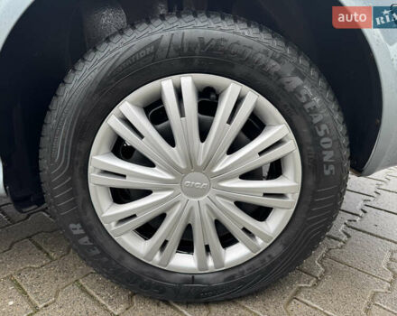 Серый Шкода Октавия, объемом двигателя 1.6 л и пробегом 222 тыс. км за 5200 $, фото 69 на Automoto.ua