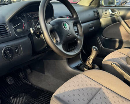 Серый Шкода Октавия, объемом двигателя 1.6 л и пробегом 245 тыс. км за 5600 $, фото 9 на Automoto.ua