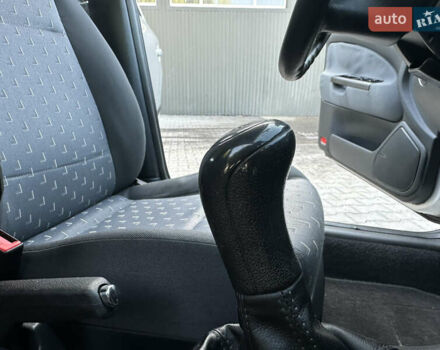 Серый Шкода Октавия, объемом двигателя 1.6 л и пробегом 189 тыс. км за 4999 $, фото 74 на Automoto.ua