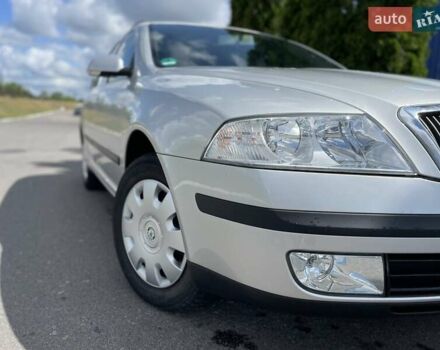 Серый Шкода Октавия, объемом двигателя 1.6 л и пробегом 197 тыс. км за 6150 $, фото 4 на Automoto.ua