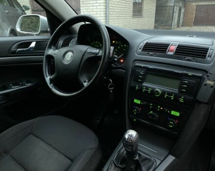 Серый Шкода Октавия, объемом двигателя 2 л и пробегом 390 тыс. км за 5500 $, фото 5 на Automoto.ua