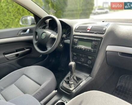 Серый Шкода Октавия, объемом двигателя 1.6 л и пробегом 197 тыс. км за 6150 $, фото 11 на Automoto.ua