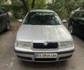 Серый Шкода Октавия, объемом двигателя 1.6 л и пробегом 279 тыс. км за 4200 $, фото 1 на Automoto.ua
