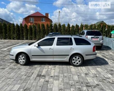 Сірий Шкода Октавія, об'ємом двигуна 1.6 л та пробігом 300 тис. км за 6000 $, фото 2 на Automoto.ua