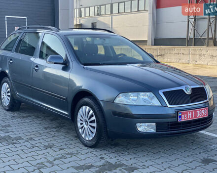 Серый Шкода Октавия, объемом двигателя 1.6 л и пробегом 241 тыс. км за 4899 $, фото 3 на Automoto.ua