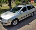 Сірий Шкода Октавія, об'ємом двигуна 1.6 л та пробігом 200 тис. км за 7000 $, фото 1 на Automoto.ua