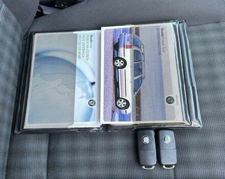 Сірий Шкода Октавія, об'ємом двигуна 1.6 л та пробігом 201 тис. км за 6000 $, фото 8 на Automoto.ua